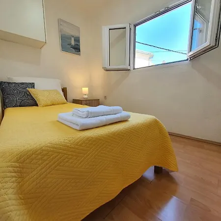 Apartment Leni